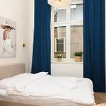 Rentplanet - Plac Matejki *