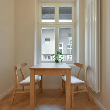 Apartment Rentplanet - Plac Matejki